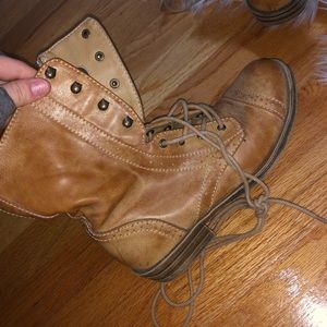 lace up combat boots